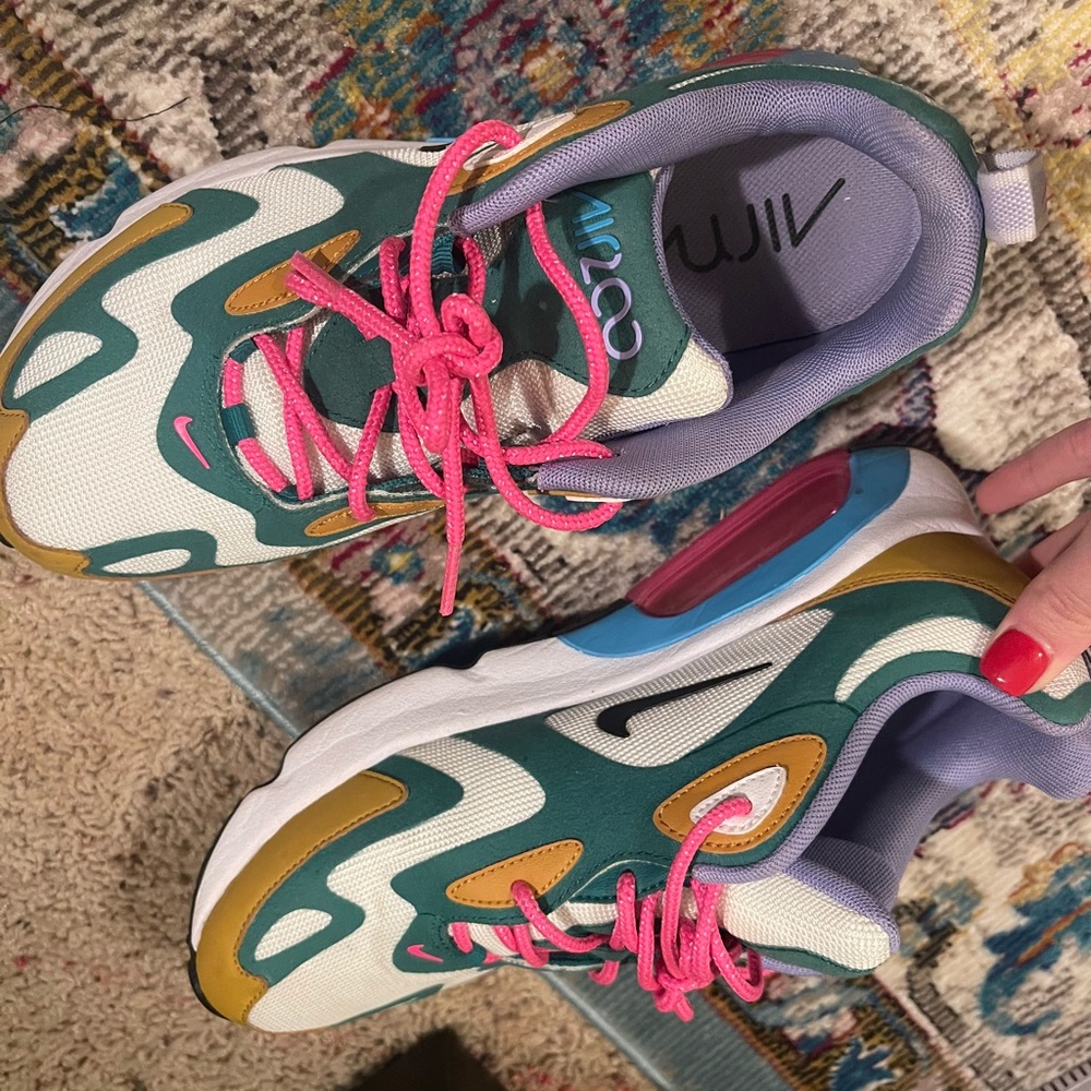 Nike air max!